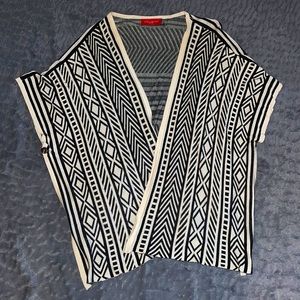 AKIRA Black & Cream Shawl/Duster Top S/M